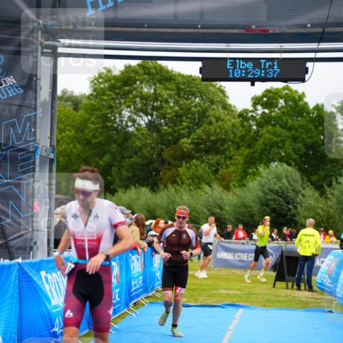 30.08.2026 - Elbe Triathlon Hamburg LAZAROV Photography http://msf.ph/oto/10047301 30.08.2026 10:29:37 Ziel 236, 310, 351 meine-sportfotos.de