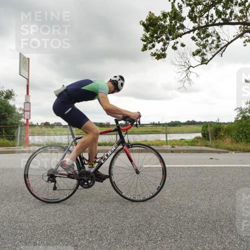 30.08.2026 - Elbe Triathlon Hamburg Michael Burmester http://msf.ph/oto/10047327 30.08.2026 14:56:08 Radfahren 170 meine-sportfotos.de