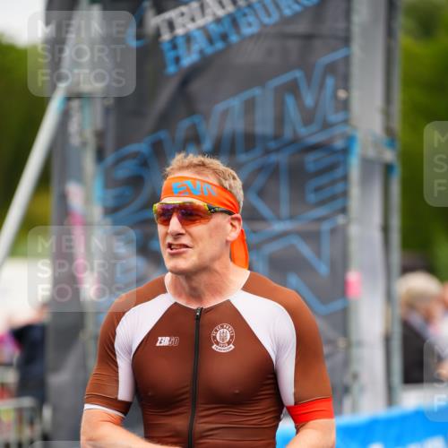 30.08.2026 - Elbe Triathlon Hamburg LAZAROV Photography http://msf.ph/oto/10047339 30.08.2026 10:29:41 Ziel 236, 351 meine-sportfotos.de