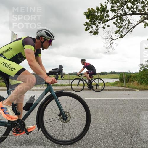 30.08.2026 - Elbe Triathlon Hamburg Michael Burmester http://msf.ph/oto/10047342 30.08.2026 14:56:16 Radfahren  meine-sportfotos.de