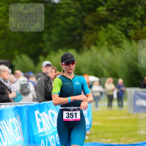 30.08.2026 - Elbe Triathlon Hamburg LAZAROV Photography http://msf.ph/oto/10047366 30.08.2026 10:29:43 Ziel 351 meine-sportfotos.de