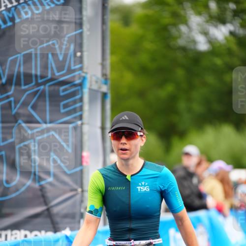 30.08.2026 - Elbe Triathlon Hamburg LAZAROV Photography http://msf.ph/oto/10047390 30.08.2026 10:29:44 Ziel 351 meine-sportfotos.de