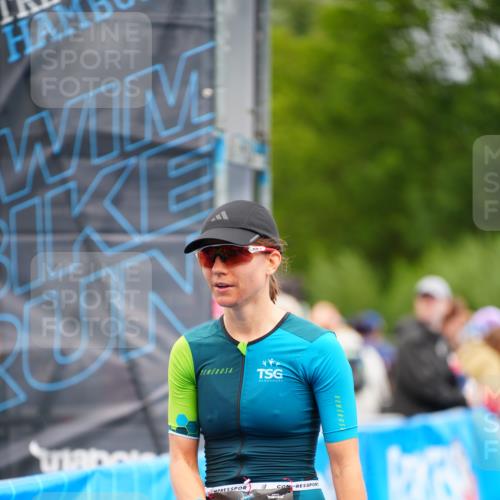 30.08.2026 - Elbe Triathlon Hamburg LAZAROV Photography http://msf.ph/oto/10047400 30.08.2026 10:29:45 Ziel 351 meine-sportfotos.de