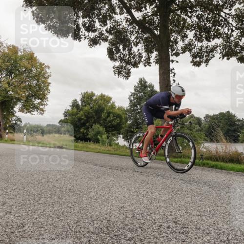 30.08.2026 - Elbe Triathlon Hamburg Michael Burmester http://msf.ph/oto/10047419 30.08.2026 09:35:52 Radfahren 381, 425, 434, 476, 602, 680, 681, 783, 1895 meine-sportfotos.de