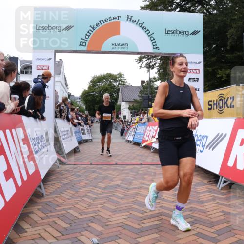30.08.2026 - Blankeneser Heldenlauf Lena Gebhardt http://msf.ph/oto/10047430 30.08.2026 11:53:53 Ziel 2592, 2851, 2862 meine-sportfotos.de