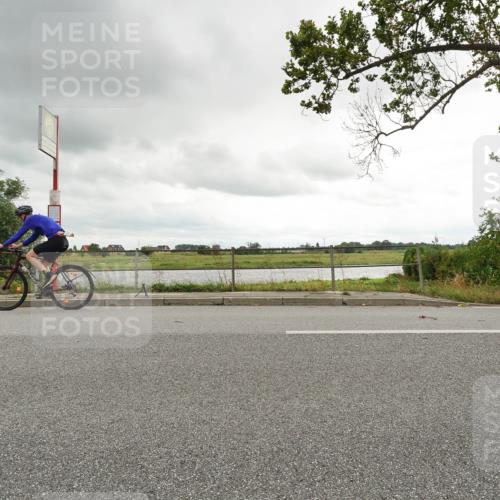 30.08.2026 - Elbe Triathlon Hamburg Michael Burmester http://msf.ph/oto/10047442 30.08.2026 14:57:04 Radfahren  meine-sportfotos.de