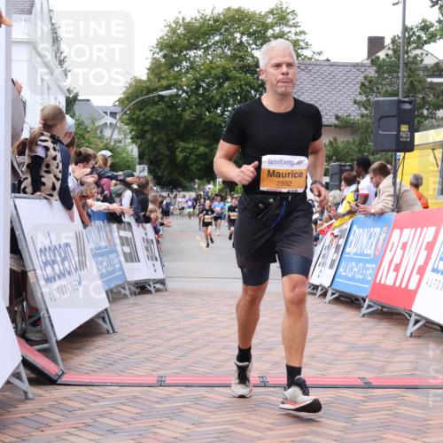 30.08.2026 - Blankeneser Heldenlauf Lena Gebhardt http://msf.ph/oto/10047443 30.08.2026 11:53:53 Ziel 2592, 2851, 2862 meine-sportfotos.de