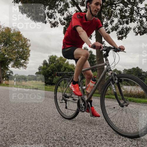 30.08.2026 - Elbe Triathlon Hamburg Michael Burmester http://msf.ph/oto/10047445 30.08.2026 09:36:01 Radfahren 259, 322, 425, 575, 584, 602, 681, 710 meine-sportfotos.de