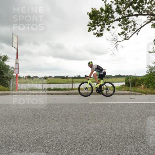 30.08.2026 - Elbe Triathlon Hamburg Michael Burmester http://msf.ph/oto/10047459 30.08.2026 14:57:19 Radfahren  meine-sportfotos.de