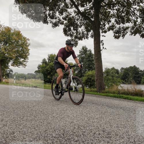 30.08.2026 - Elbe Triathlon Hamburg Michael Burmester http://msf.ph/oto/10047484 30.08.2026 09:36:30 Radfahren 258, 444, 524, 525, 670 meine-sportfotos.de