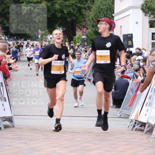 30.08.2026 - Blankeneser Heldenlauf Lena Gebhardt http://msf.ph/oto/10047494 30.08.2026 11:53:59 Ziel 2303, 2592, 2862, 2942, 2957 meine-sportfotos.de