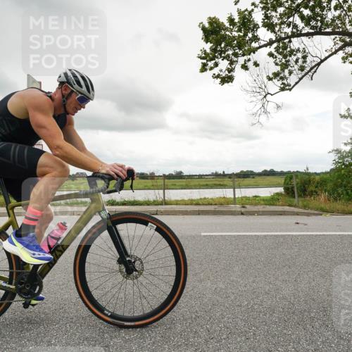 30.08.2026 - Elbe Triathlon Hamburg Michael Burmester http://msf.ph/oto/10047621 30.08.2026 14:58:50 Radfahren  meine-sportfotos.de