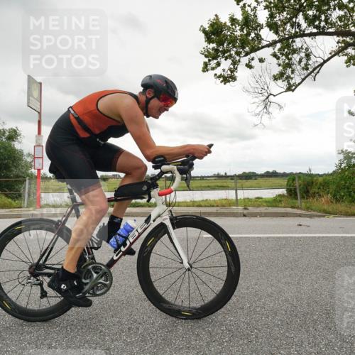30.08.2026 - Elbe Triathlon Hamburg Michael Burmester http://msf.ph/oto/10047631 30.08.2026 14:59:07 Radfahren  meine-sportfotos.de