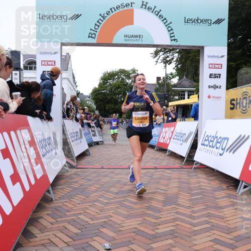 30.08.2026 - Blankeneser Heldenlauf Lena Gebhardt http://msf.ph/oto/10047661 30.08.2026 11:54:10 Ziel 2247, 2585, 2942, 2957 meine-sportfotos.de
