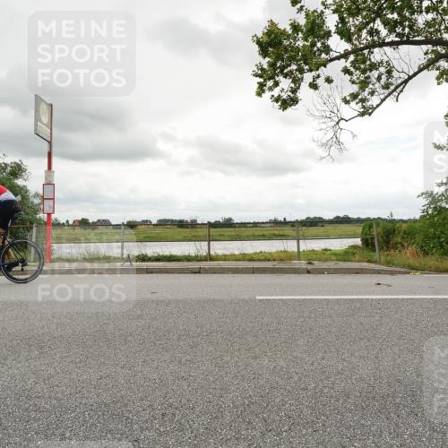 30.08.2026 - Elbe Triathlon Hamburg Michael Burmester http://msf.ph/oto/10047700 30.08.2026 14:59:43 Radfahren  meine-sportfotos.de