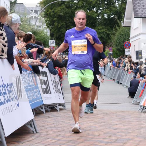 30.08.2026 - Blankeneser Heldenlauf Lena Gebhardt http://msf.ph/oto/10047705 30.08.2026 11:54:12 Ziel 2247, 2324, 2585 meine-sportfotos.de