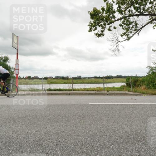 30.08.2026 - Elbe Triathlon Hamburg Michael Burmester http://msf.ph/oto/10047718 30.08.2026 14:59:47 Radfahren  meine-sportfotos.de