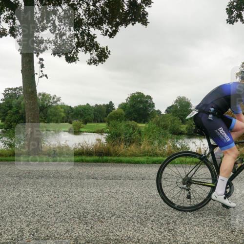 30.08.2026 - Elbe Triathlon Hamburg Michael Burmester http://msf.ph/oto/10047764 30.08.2026 09:30:29 Radfahren 388, 414, 438, 452, 527, 769, 869 meine-sportfotos.de