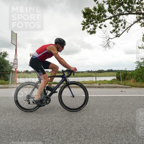 30.08.2026 - Elbe Triathlon Hamburg Michael Burmester http://msf.ph/oto/10047807 30.08.2026 15:00:59 Radfahren  meine-sportfotos.de