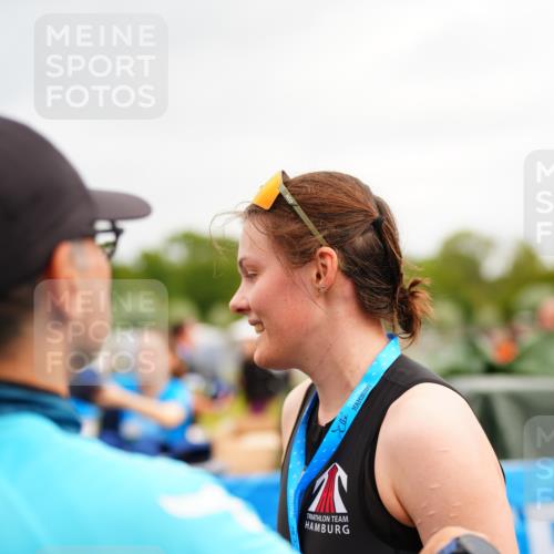 30.08.2026 - Elbe Triathlon Hamburg LAZAROV Photography http://msf.ph/oto/10047823 30.08.2026 10:31:37 Ziel  meine-sportfotos.de