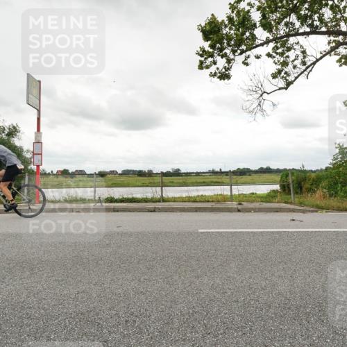 30.08.2026 - Elbe Triathlon Hamburg Michael Burmester http://msf.ph/oto/10047860 30.08.2026 15:01:34 Radfahren  meine-sportfotos.de