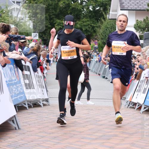 30.08.2026 - Blankeneser Heldenlauf Lena Gebhardt http://msf.ph/oto/10047868 30.08.2026 11:54:27 Ziel 2327, 2373, 2909 meine-sportfotos.de