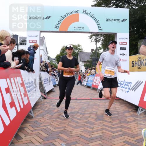 30.08.2026 - Blankeneser Heldenlauf Lena Gebhardt http://msf.ph/oto/10047908 30.08.2026 11:54:29 Ziel 2327, 2373, 2909 meine-sportfotos.de