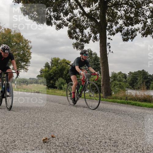 30.08.2026 - Elbe Triathlon Hamburg Michael Burmester http://msf.ph/oto/10047913 30.08.2026 09:39:41 Radfahren 298, 349, 531, 633, 773, 785, 843, 872, 917 meine-sportfotos.de