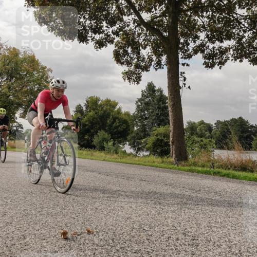 30.08.2026 - Elbe Triathlon Hamburg Michael Burmester http://msf.ph/oto/10047970 30.08.2026 09:40:02 Radfahren 271, 617, 643, 657, 883 meine-sportfotos.de
