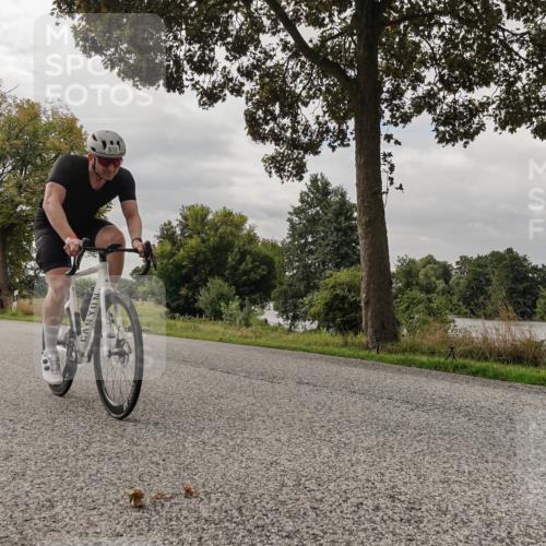 30.08.2026 - Elbe Triathlon Hamburg Michael Burmester http://msf.ph/oto/10047984 30.08.2026 09:40:06 Radfahren 466, 617, 628, 643 meine-sportfotos.de