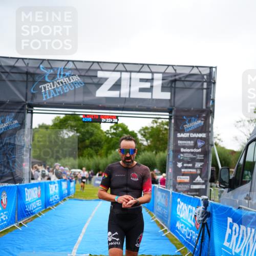 30.08.2026 - Elbe Triathlon Hamburg LAZAROV Photography http://msf.ph/oto/10048010 30.08.2026 10:32:29 Ziel 271, 295 meine-sportfotos.de