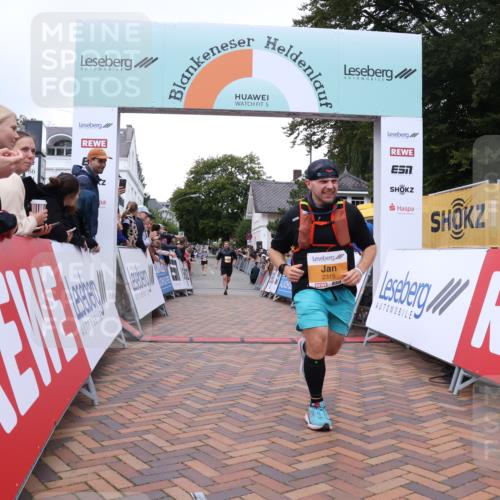 30.08.2026 - Blankeneser Heldenlauf Lena Gebhardt http://msf.ph/oto/10048020 30.08.2026 11:54:43 Ziel 2315, 4030 meine-sportfotos.de