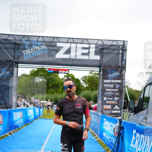 30.08.2026 - Elbe Triathlon Hamburg LAZAROV Photography http://msf.ph/oto/10048022 30.08.2026 10:32:30 Ziel 271, 295 meine-sportfotos.de