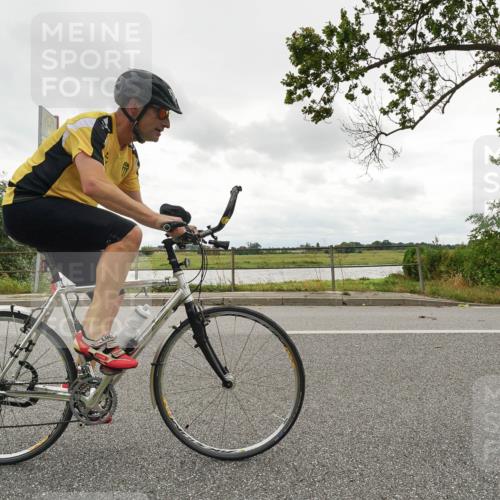 30.08.2026 - Elbe Triathlon Hamburg Michael Burmester http://msf.ph/oto/10048057 30.08.2026 15:04:42 Radfahren  meine-sportfotos.de