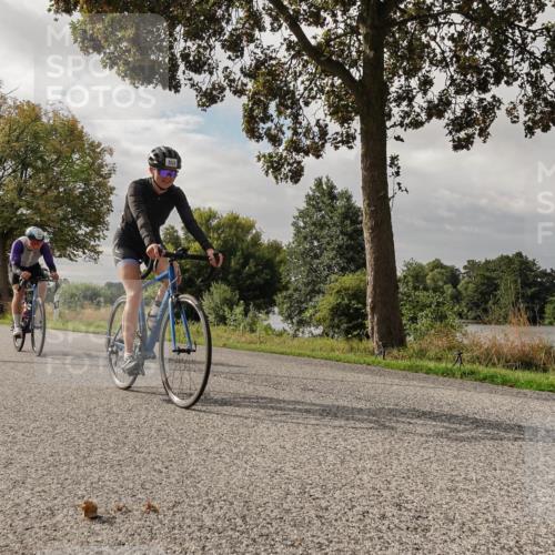 30.08.2026 - Elbe Triathlon Hamburg Michael Burmester http://msf.ph/oto/10048068 30.08.2026 09:40:51 Radfahren 245, 351, 421, 853 meine-sportfotos.de
