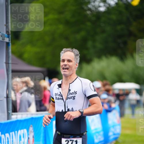30.08.2026 - Elbe Triathlon Hamburg LAZAROV Photography http://msf.ph/oto/10048087 30.08.2026 10:32:35 Ziel 271 meine-sportfotos.de