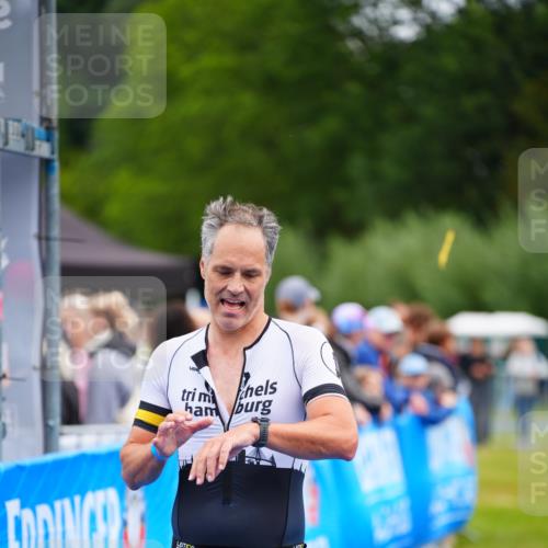 30.08.2026 - Elbe Triathlon Hamburg LAZAROV Photography http://msf.ph/oto/10048094 30.08.2026 10:32:35 Ziel 271 meine-sportfotos.de