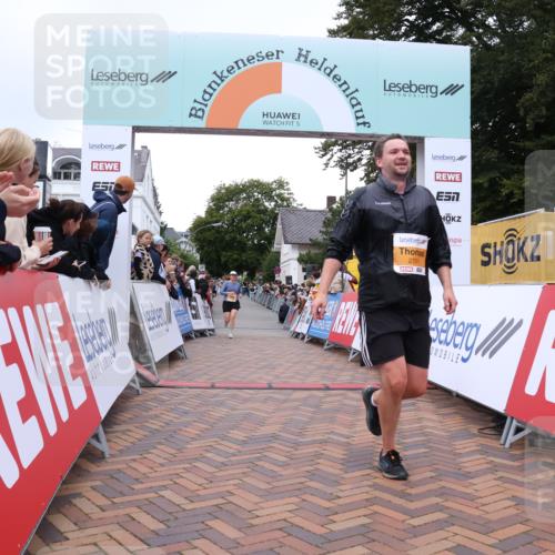 30.08.2026 - Blankeneser Heldenlauf Lena Gebhardt http://msf.ph/oto/10048104 30.08.2026 11:54:49 Ziel 2315, 2701, 2825, 4030 meine-sportfotos.de