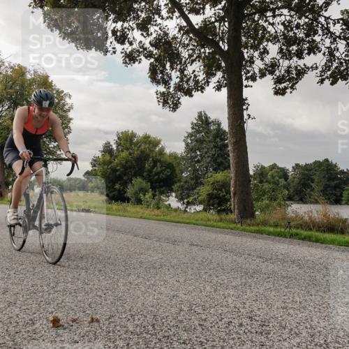 30.08.2026 - Elbe Triathlon Hamburg Michael Burmester http://msf.ph/oto/10048111 30.08.2026 09:41:10 Radfahren 294, 359, 540, 563, 595, 756, 768, 802, 1896 meine-sportfotos.de