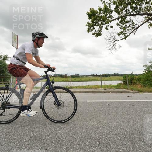 30.08.2026 - Elbe Triathlon Hamburg Michael Burmester http://msf.ph/oto/10048193 30.08.2026 15:06:43 Radfahren  meine-sportfotos.de