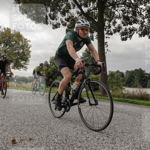 30.08.2026 - Elbe Triathlon Hamburg Michael Burmester http://msf.ph/oto/10048247 30.08.2026 09:42:07 Radfahren 253, 334, 340, 409, 423, 445, 505, 528, 544, 608, 611, 694, 731 meine-sportfotos.de
