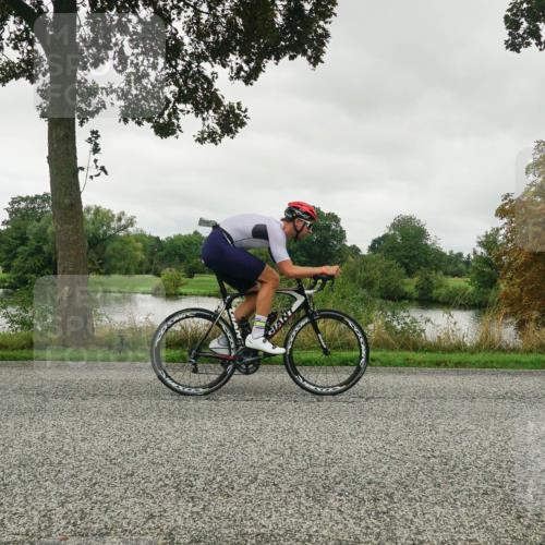 30.08.2026 - Elbe Triathlon Hamburg Michael Burmester http://msf.ph/oto/10048248 30.08.2026 09:32:17 Radfahren 305, 309, 358, 514, 841 meine-sportfotos.de