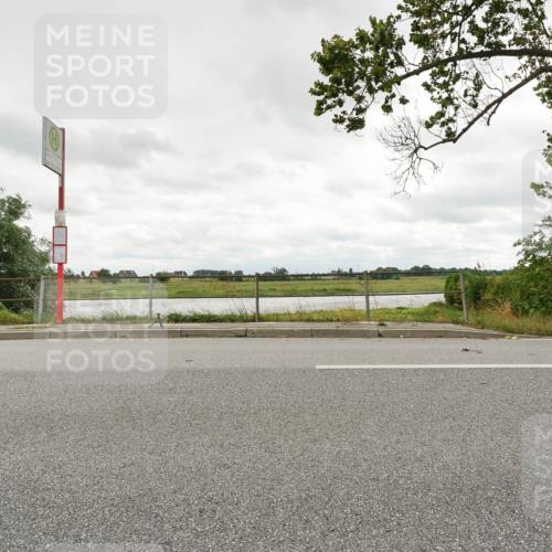 30.08.2026 - Elbe Triathlon Hamburg Michael Burmester http://msf.ph/oto/10048258 30.08.2026 15:09:10 Radfahren  meine-sportfotos.de
