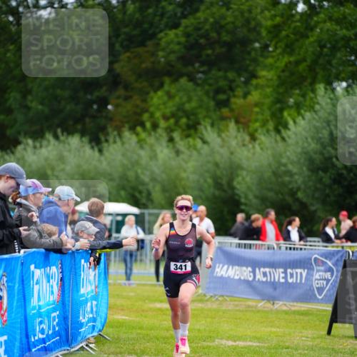 30.08.2026 - Elbe Triathlon Hamburg LAZAROV Photography http://msf.ph/oto/10048294 30.08.2026 10:33:14 Ziel 341 meine-sportfotos.de