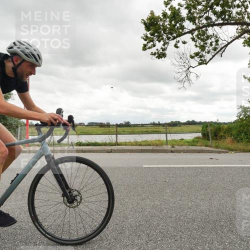 30.08.2026 - Elbe Triathlon Hamburg Michael Burmester http://msf.ph/oto/10048327 30.08.2026 15:11:57 Radfahren 143 meine-sportfotos.de