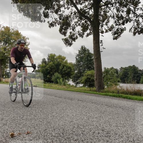 30.08.2026 - Elbe Triathlon Hamburg Michael Burmester http://msf.ph/oto/10048363 30.08.2026 09:42:45 Radfahren 510, 580, 596, 886, 976 meine-sportfotos.de