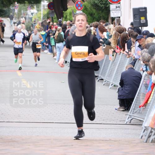 30.08.2026 - Blankeneser Heldenlauf Lena Gebhardt http://msf.ph/oto/10048372 30.08.2026 11:55:13 Ziel 2447, 2686, 2887 meine-sportfotos.de
