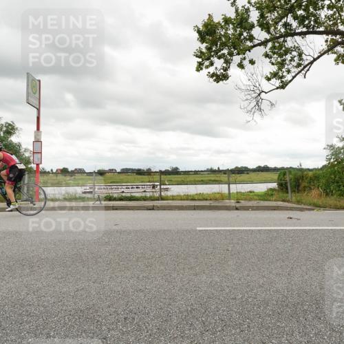 30.08.2026 - Elbe Triathlon Hamburg Michael Burmester http://msf.ph/oto/10048396 30.08.2026 15:15:08 Radfahren  meine-sportfotos.de