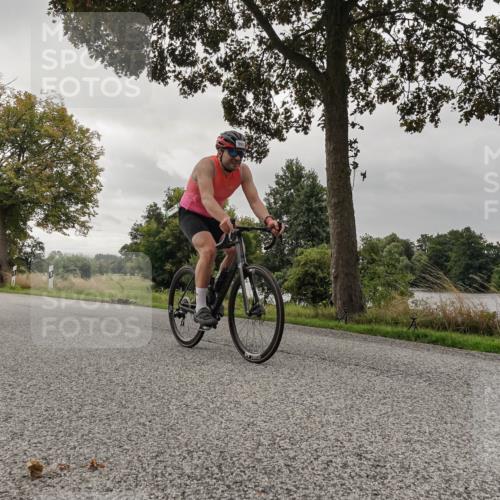 30.08.2026 - Elbe Triathlon Hamburg Michael Burmester http://msf.ph/oto/10048397 30.08.2026 09:43:04 Radfahren 366, 464, 526, 569, 590, 881 meine-sportfotos.de