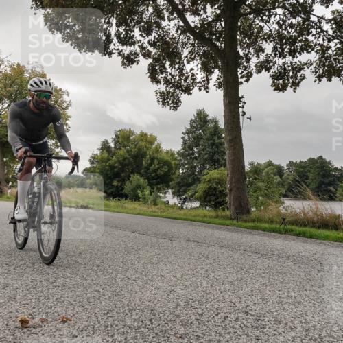 30.08.2026 - Elbe Triathlon Hamburg Michael Burmester http://msf.ph/oto/10048403 30.08.2026 09:43:05 Radfahren 201, 366, 464, 526, 569, 590, 881 meine-sportfotos.de
